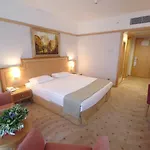 Hotel Swiss International 5*