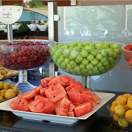 فندق Swiss International